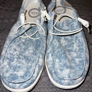 Women’s Wendy Hey Dudes. NWOT